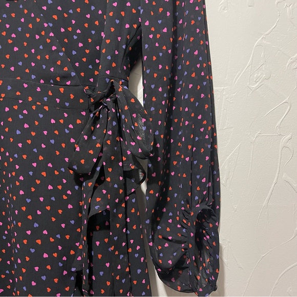 NWT Banana Republic black heart print surplice ruffle long sleeve dress (size 4) - Picture 2 of 7